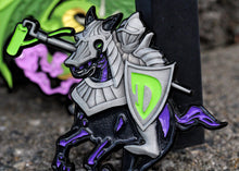 Distort Knight Pin